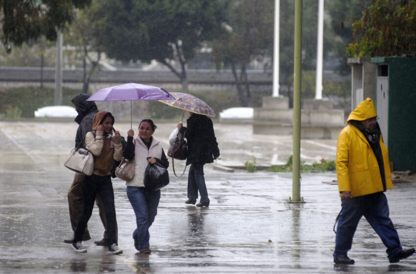  Onamet: Onda tropical provocará un fin de semana lluvioso