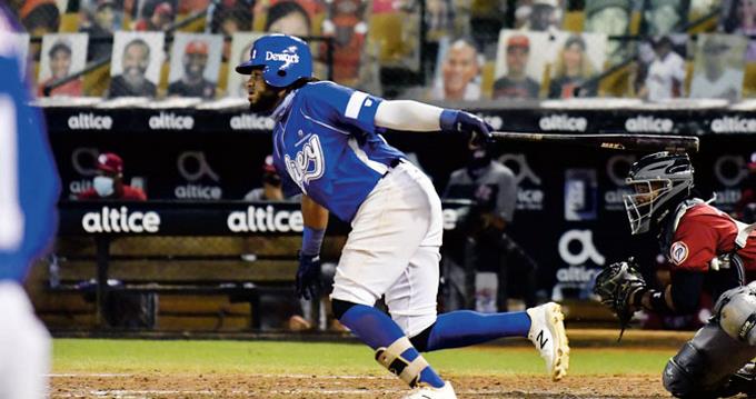  Licey deja en el terreno a los Gigantes; Estrellas ganan serie de la Caña a Toros