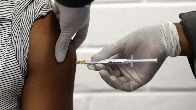 Paises pobre solo recibieron el 0,3%de las vacunas
