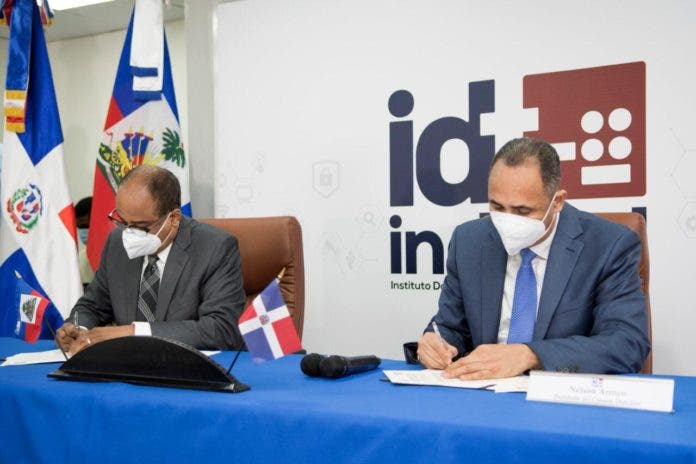  RD y Haití firman acuerdo para solucionar interferencias de radiofrecuencias en la frontera