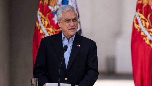  Papeles Pandora y posible juicio político a Sebastian Piñera sacuden campaña en Chile