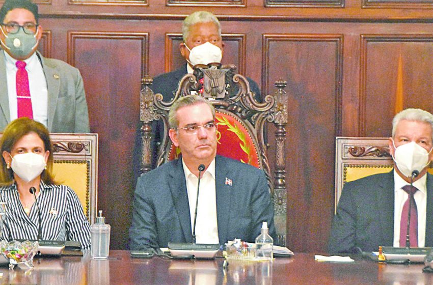  Luis Abinader convocó Consejo Gobierno “sorpresa” anoche