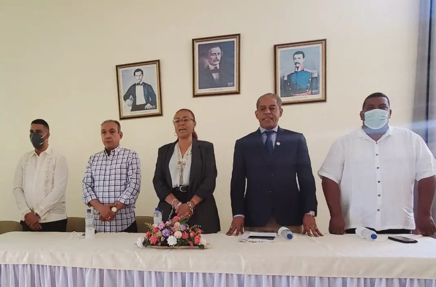 Federico Reinoso juramenta voceros del gobierno en la provincia Samana