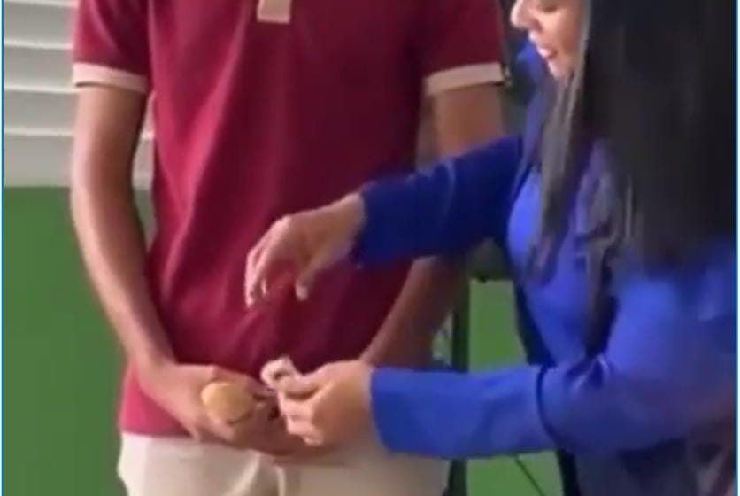  Critican a profesora porque explica con detalles la educación sexual en adolescentes en una escuela pública.