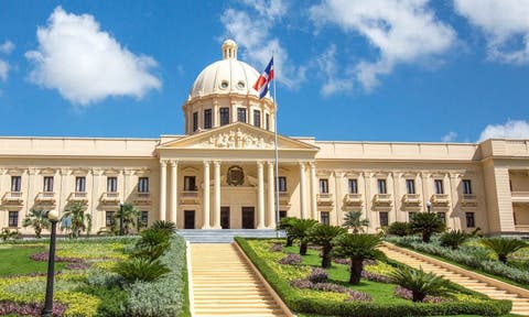  Abinader destituye más de 30 funcionarios de embajadas en EEUU, Cuba y otros países