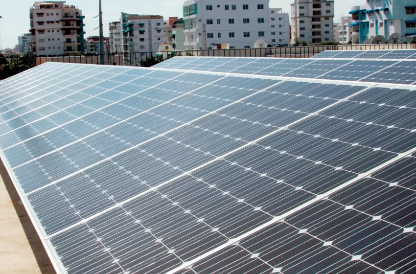  Propone plan instalación de energía solar en el país