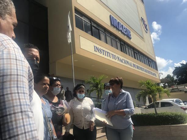  Suplidores advierten a Inabie que ‘transita por un camino peligroso’