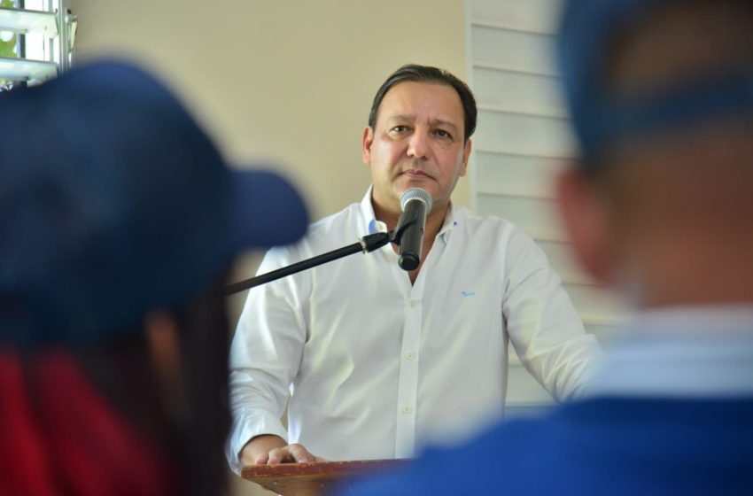  Abel pide renuncia gabinete eléctrico