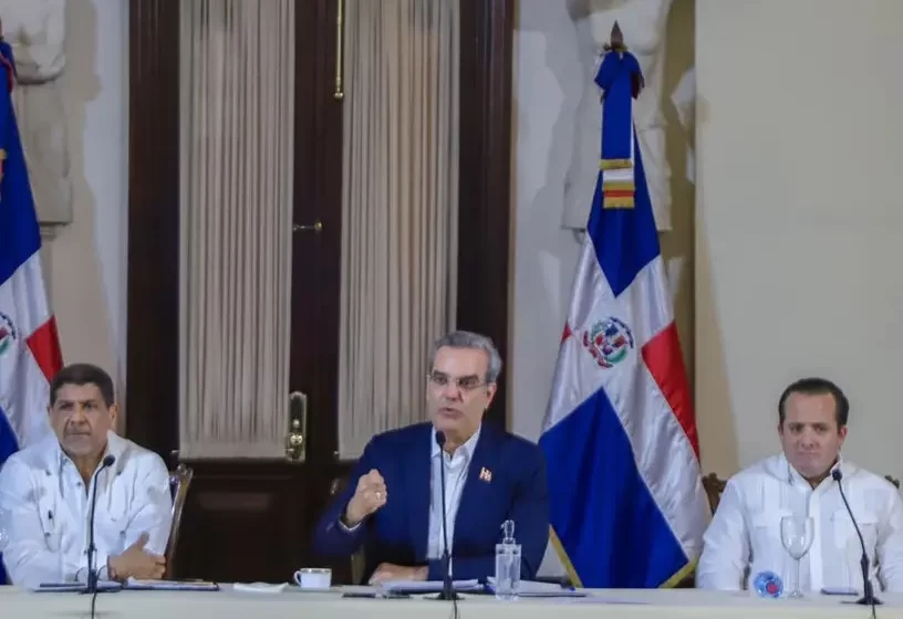  Gobierno presenta plan para impulsar producción alimentos