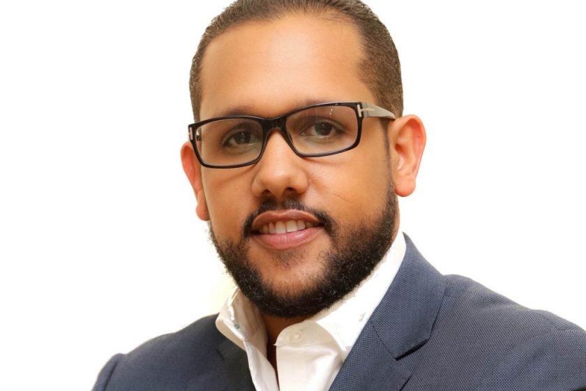  Leonardo Grisanty, el fiel defensor de Danilo Medina, se va para la Fuerza del Pueblo