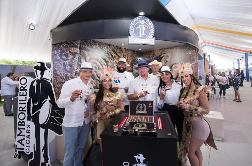  “Las Tainas” de Tabacalera Tamboril causan furor en el  Dominican Cigar Fest
