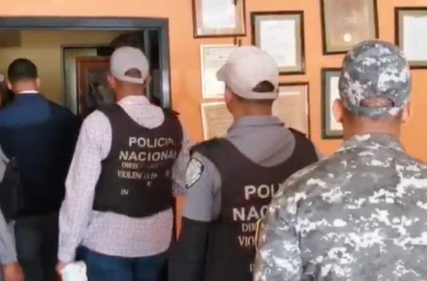  Realizan allanamientos en busca de mujer que figura en video golpeando niña en Gaspar Hernández