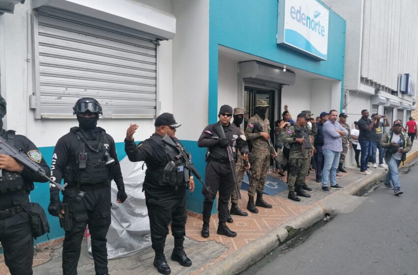  Apagones y alza tarifa generan irritación ciudadana