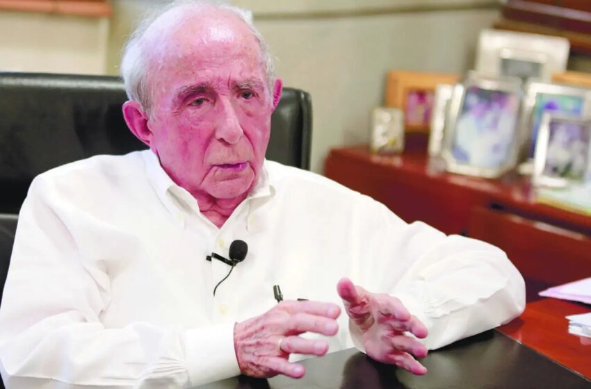  José Manuel González Corripio labró su destino entre dos tortuosas guerras civiles