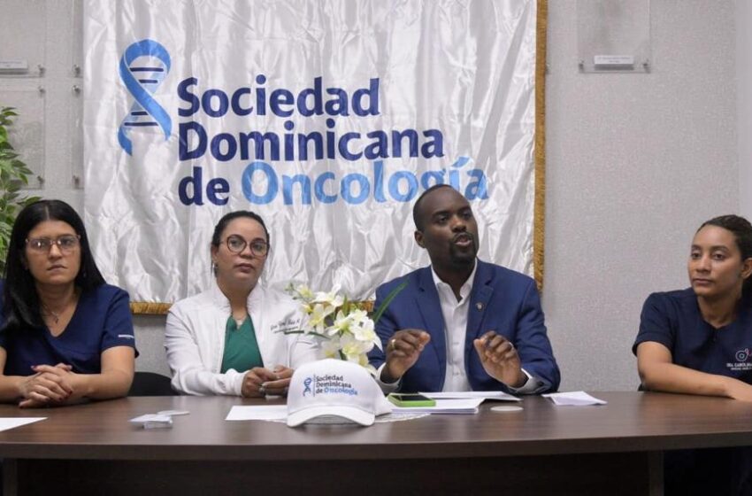  Oncólogos advierten sobre plan de entrega de medicamentos de alto costo a ARS