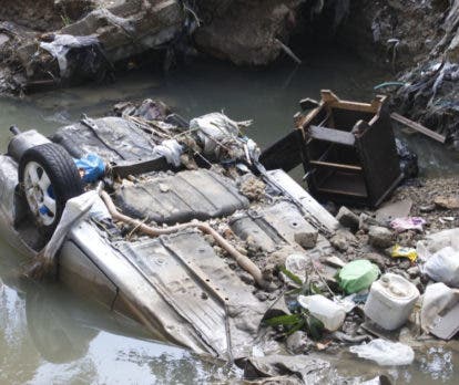  Osiris De León sugiere obras para evitar inundaciones