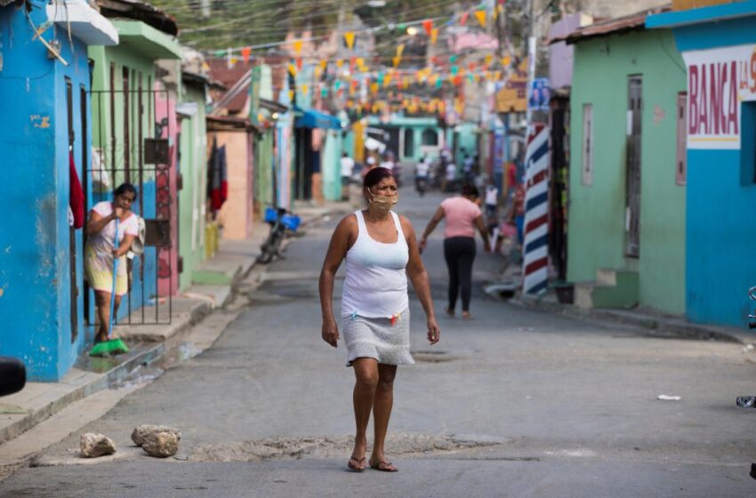  Pobreza en República Dominicana creció un 23.8 % el año pasado