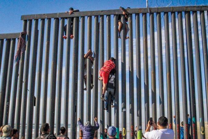  NO SE VAYAN.  Aumentan salidas y detenciones de dominicanos que intentan “la vuelta”