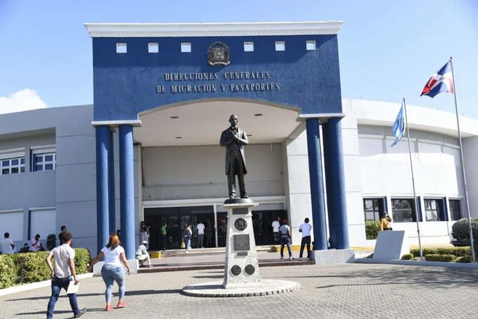  REMATE DE VISAS DGM bajará costo de la renovación de residencias