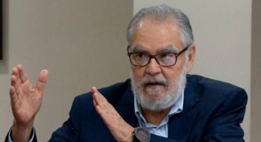  APOYEMOS A CEARA HATTON.  PEPCA DEBE INVESTIGAR DENUNCIAS DE CORRUPCIÓN. Se desata lluvia de críticas al Ministro de Medio Ambiente Ceara Hatton