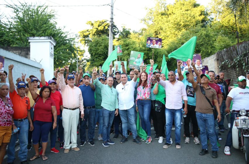  CANDIDATOS DE ALIANZA RD  VISITAN COMUNIDADES DE MOCA.
