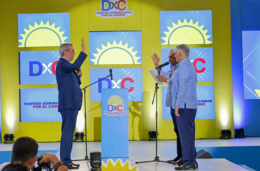  ABINADER CELEBRA PROCLAMACIÓN DOMINICANOS POR EL CAMBIO