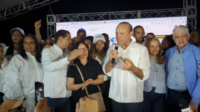  EN SANTIAGO SOLO VOTÓ 28.34%