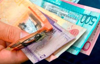  GOBIERNO AUMENTA SALARIOS PRIVADO Y NO AUMENTA  SALARIOS PÚBLICOS