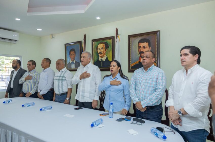 Más de RD$50 millones para impulsar infraestructuras en Licey.